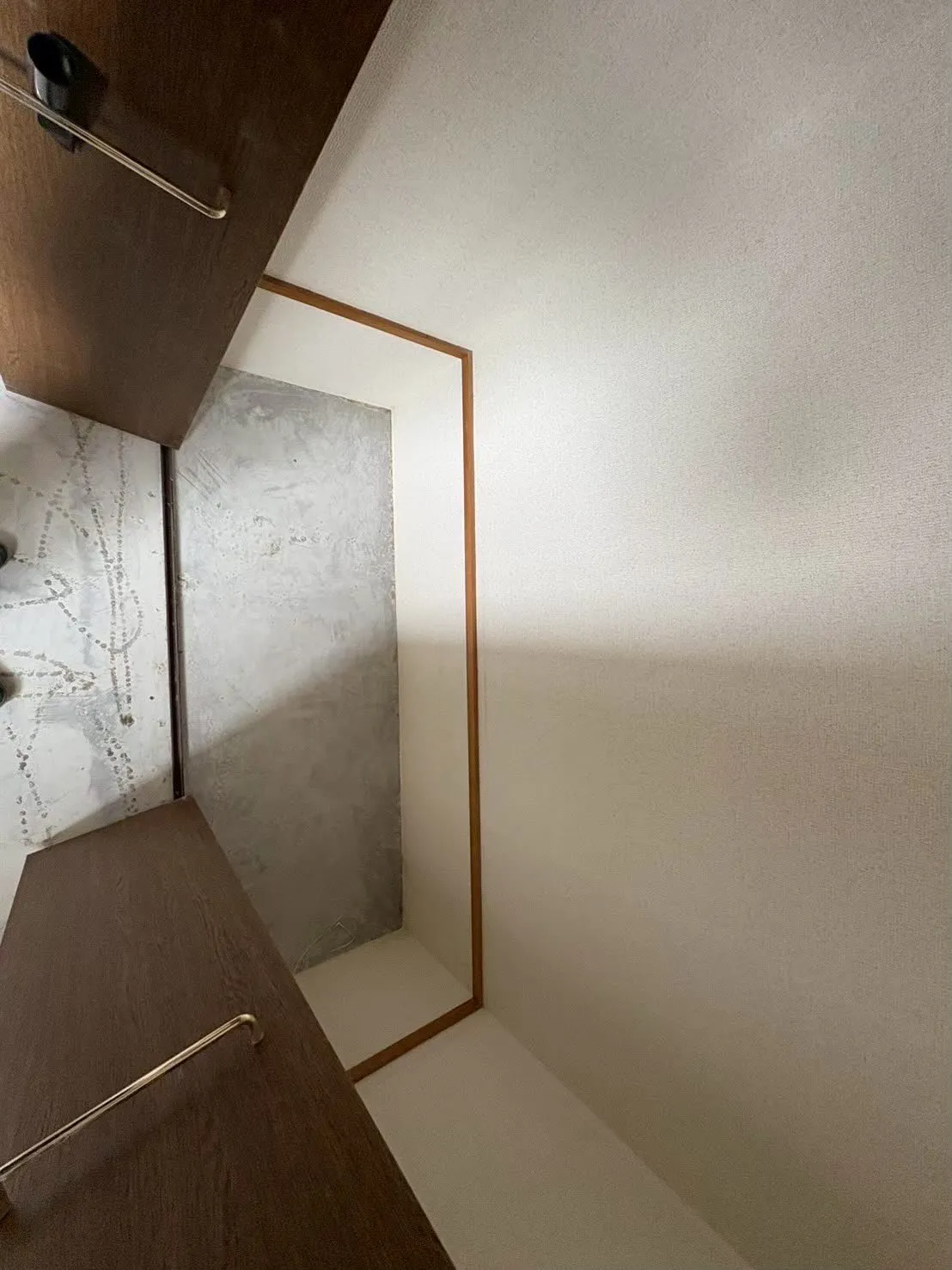 瀬戸市にて「フロアカーペットのダニが気になる」とのことで張替...