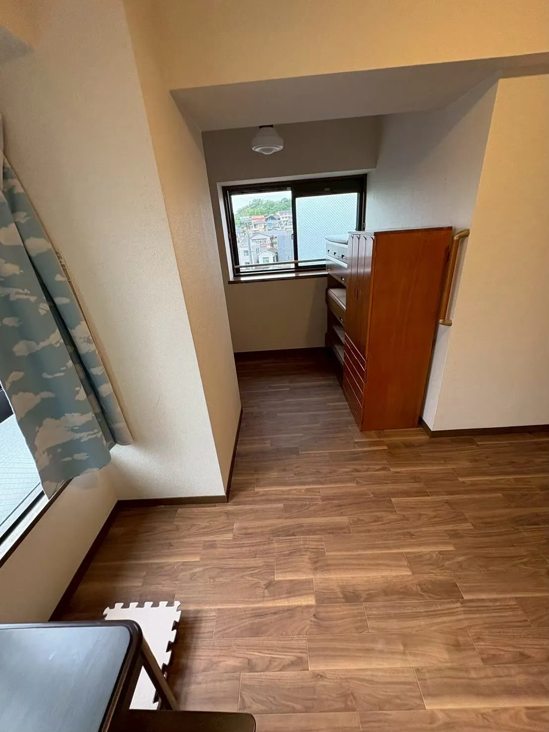 瀬戸市にて「フロアカーペットのダニが気になる」とのことで張替...